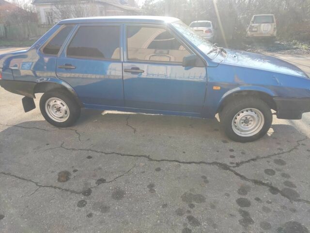 Синий ВАЗ 21099, объемом двигателя 1.6 л и пробегом 215 тыс. км за 1652 $, фото 2 на Automoto.ua