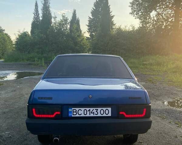 Синий ВАЗ 21099, объемом двигателя 1.6 л и пробегом 194 тыс. км за 1100 $, фото 3 на Automoto.ua