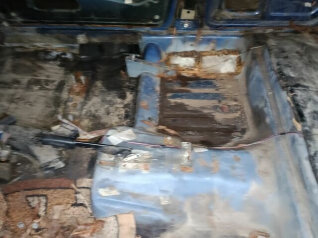 Синий ВАЗ 21099, объемом двигателя 1.5 л и пробегом 2 тыс. км за 700 $, фото 4 на Automoto.ua