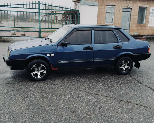 Синий ВАЗ 21099, объемом двигателя 1.6 л и пробегом 200 тыс. км за 1550 $, фото 4 на Automoto.ua