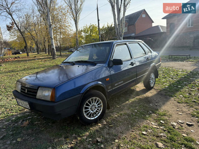 Синий ВАЗ 21099, объемом двигателя 1.6 л и пробегом 165 тыс. км за 1950 $, фото 13 на Automoto.ua