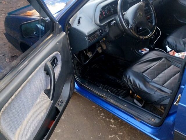 Синий ВАЗ 21099, объемом двигателя 1.6 л и пробегом 150 тыс. км за 2000 $, фото 4 на Automoto.ua