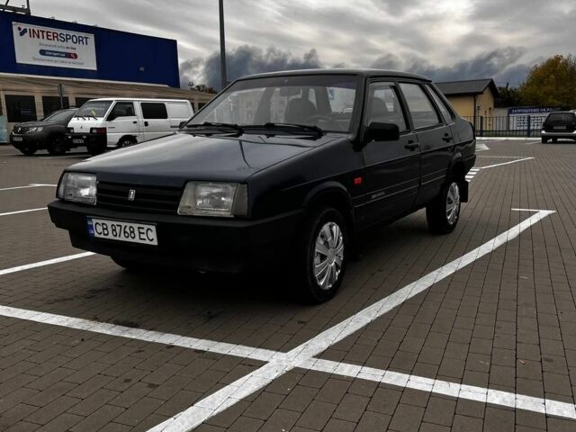 Синий ВАЗ 21099, объемом двигателя 1.6 л и пробегом 220 тыс. км за 1299 $, фото 1 на Automoto.ua