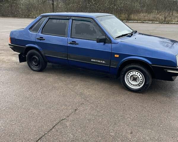 Синий ВАЗ 21099, объемом двигателя 1.6 л и пробегом 264 тыс. км за 1500 $, фото 1 на Automoto.ua