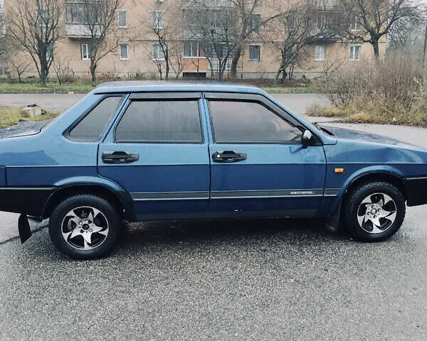 Синий ВАЗ 21099, объемом двигателя 1.6 л и пробегом 200 тыс. км за 1550 $, фото 3 на Automoto.ua