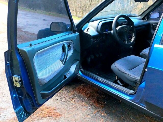 Синій ВАЗ 21099, об'ємом двигуна 1.6 л та пробігом 277 тис. км за 1500 $, фото 6 на Automoto.ua