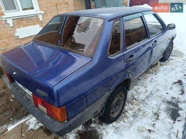 Синий ВАЗ 21099, объемом двигателя 1.6 л и пробегом 300 тыс. км за 850 $, фото 3 на Automoto.ua