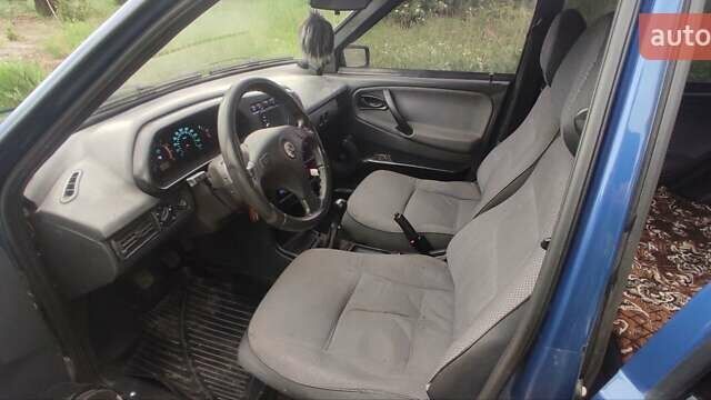 Синий ВАЗ 21099, объемом двигателя 1.6 л и пробегом 212 тыс. км за 1800 $, фото 8 на Automoto.ua