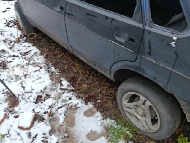 Синий ВАЗ 21099, объемом двигателя 1.5 л и пробегом 2 тыс. км за 700 $, фото 8 на Automoto.ua