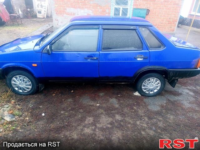 Синий ВАЗ 21099, объемом двигателя 1.5 л и пробегом 200 тыс. км за 750 $, фото 1 на Automoto.ua