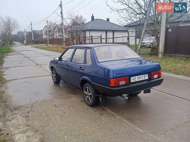 Синій ВАЗ 21099, об'ємом двигуна 1.6 л та пробігом 250 тис. км за 1850 $, фото 8 на Automoto.ua