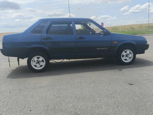 Синий ВАЗ 21099, объемом двигателя 1.6 л и пробегом 179 тыс. км за 1150 $, фото 3 на Automoto.ua