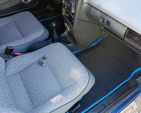 Синий ВАЗ 21099, объемом двигателя 1.6 л и пробегом 94 тыс. км за 2750 $, фото 4 на Automoto.ua