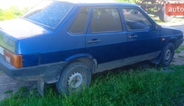 Синий ВАЗ 21099, объемом двигателя 1.6 л и пробегом 240 тыс. км за 1200 $, фото 4 на Automoto.ua