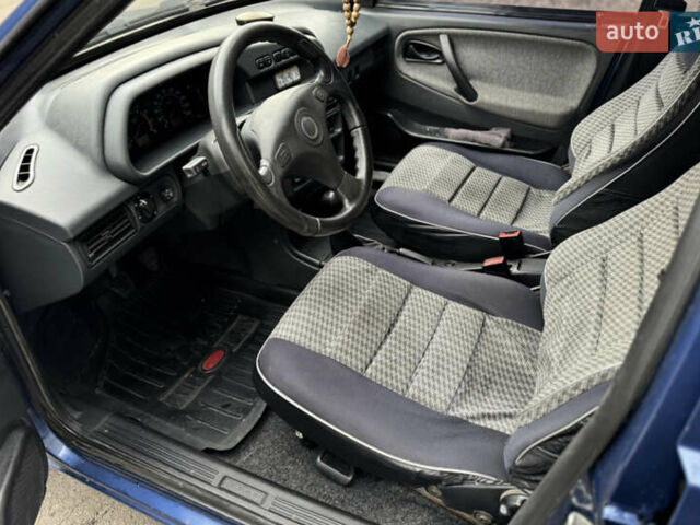 Синій ВАЗ 21099, об'ємом двигуна 1.6 л та пробігом 148 тис. км за 2100 $, фото 9 на Automoto.ua