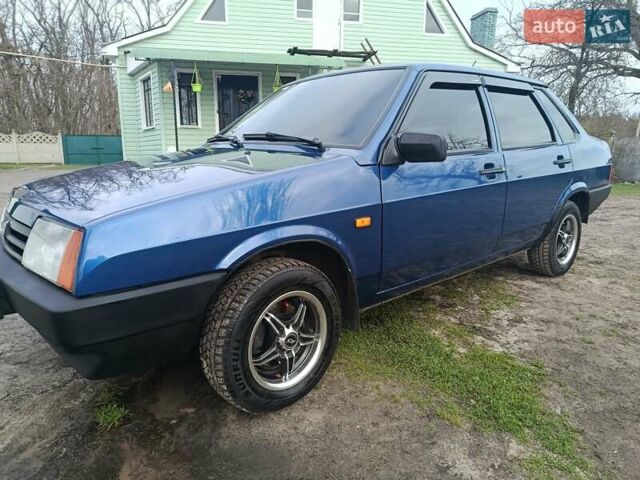 Синий ВАЗ 21099, объемом двигателя 1.6 л и пробегом 94 тыс. км за 2750 $, фото 5 на Automoto.ua