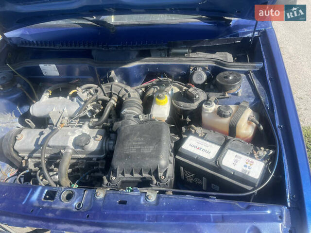 Синий ВАЗ 21099, объемом двигателя 1.6 л и пробегом 110 тыс. км за 1500 $, фото 7 на Automoto.ua