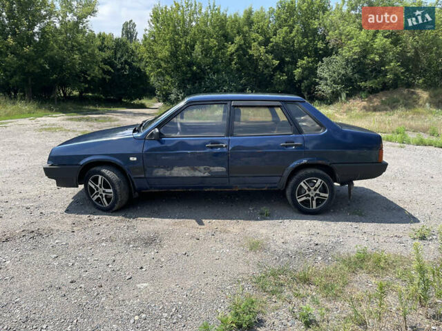 Синий ВАЗ 21099, объемом двигателя 1.6 л и пробегом 417 тыс. км за 900 $, фото 4 на Automoto.ua