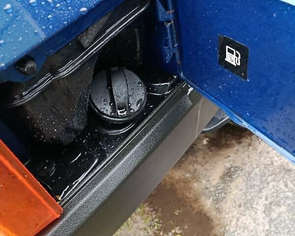 Синий ВАЗ 21099, объемом двигателя 1.6 л и пробегом 94 тыс. км за 2750 $, фото 10 на Automoto.ua