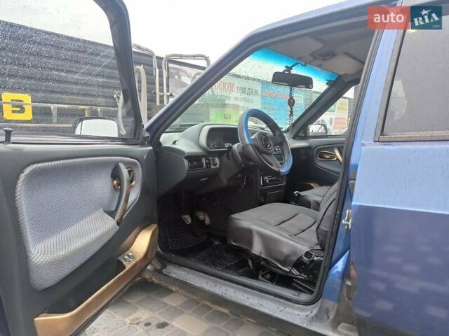 Синий ВАЗ 21099, объемом двигателя 1.6 л и пробегом 330 тыс. км за 1250 $, фото 6 на Automoto.ua