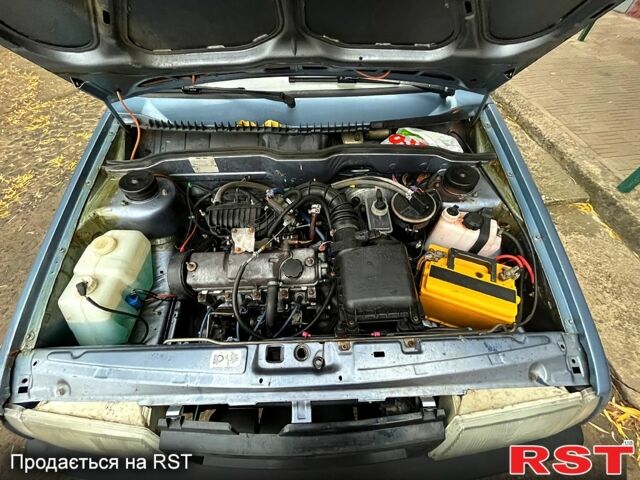 Синий ВАЗ 21099, объемом двигателя 1.6 л и пробегом 300 тыс. км за 1700 $, фото 5 на Automoto.ua