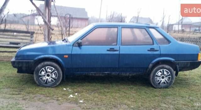 Синий ВАЗ 21099, объемом двигателя 1.6 л и пробегом 180 тыс. км за 1150 $, фото 4 на Automoto.ua