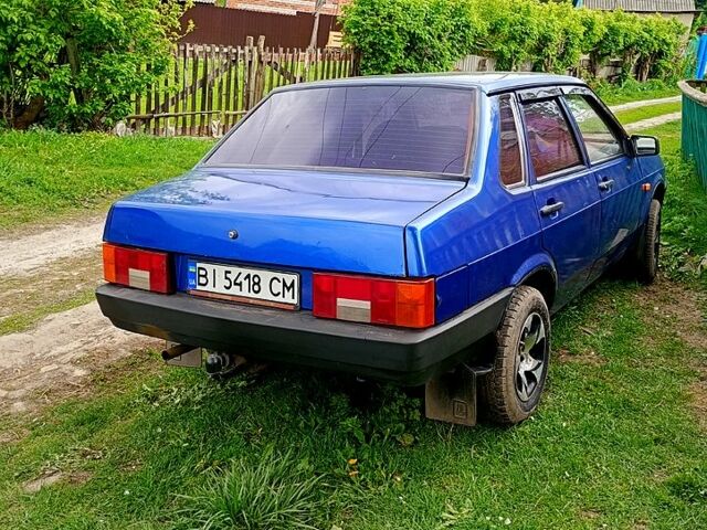 Синий ВАЗ 21099, объемом двигателя 1.6 л и пробегом 250 тыс. км за 1900 $, фото 2 на Automoto.ua