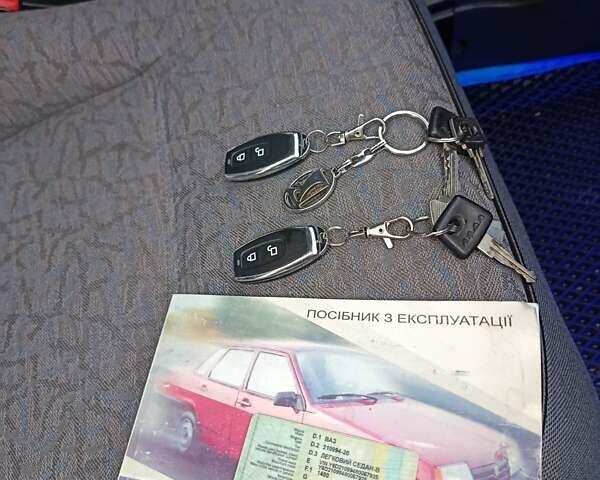 Синий ВАЗ 21099, объемом двигателя 1.6 л и пробегом 94 тыс. км за 2950 $, фото 6 на Automoto.ua
