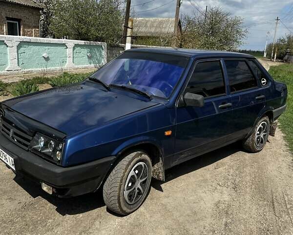 Синий ВАЗ 21099, объемом двигателя 1.6 л и пробегом 210 тыс. км за 2000 $, фото 3 на Automoto.ua