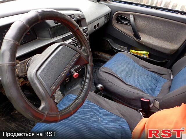 Синий ВАЗ 21099, объемом двигателя 1.6 л и пробегом 65 тыс. км за 888 $, фото 3 на Automoto.ua