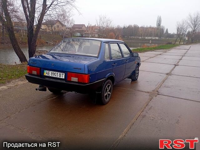 Синий ВАЗ 21099, объемом двигателя 1.6 л и пробегом 250 тыс. км за 1850 $, фото 2 на Automoto.ua