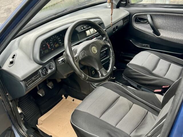 Синій ВАЗ 21099, об'ємом двигуна 1.6 л та пробігом 181 тис. км за 1450 $, фото 7 на Automoto.ua