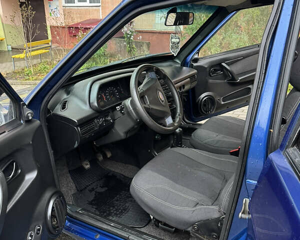 Синій ВАЗ 21099, об'ємом двигуна 1.6 л та пробігом 289 тис. км за 2300 $, фото 23 на Automoto.ua