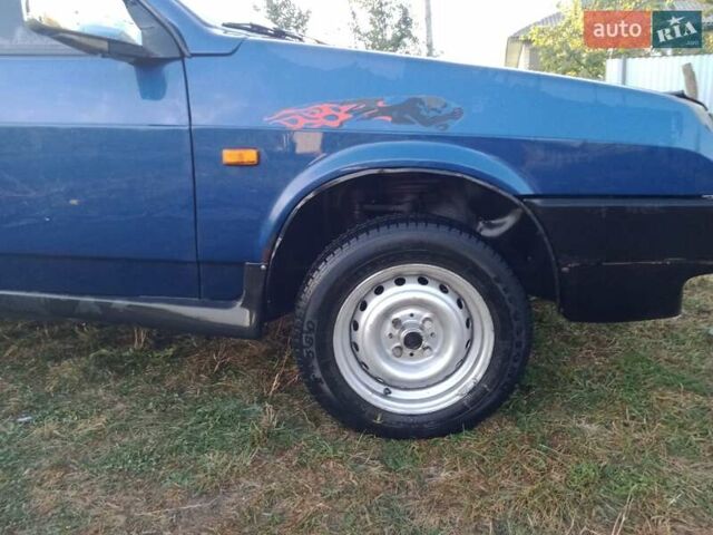 Синий ВАЗ 21099, объемом двигателя 1.6 л и пробегом 100 тыс. км за 1650 $, фото 6 на Automoto.ua