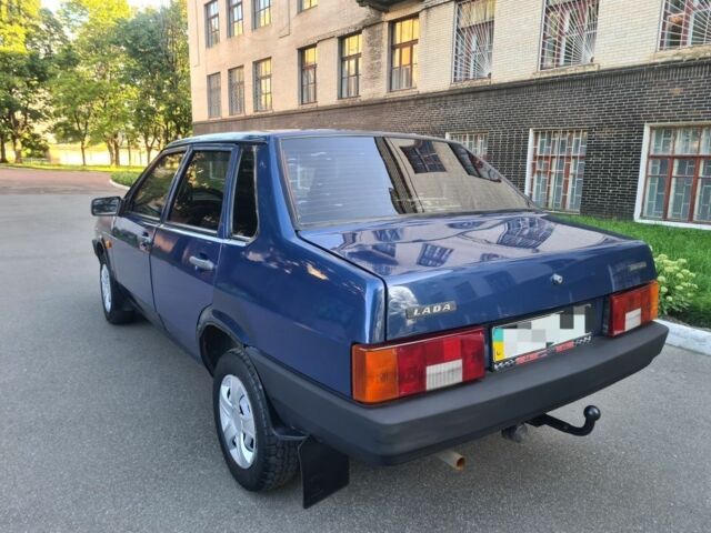 Синій ВАЗ 21099, об'ємом двигуна 1.6 л та пробігом 224 тис. км за 2750 $, фото 6 на Automoto.ua