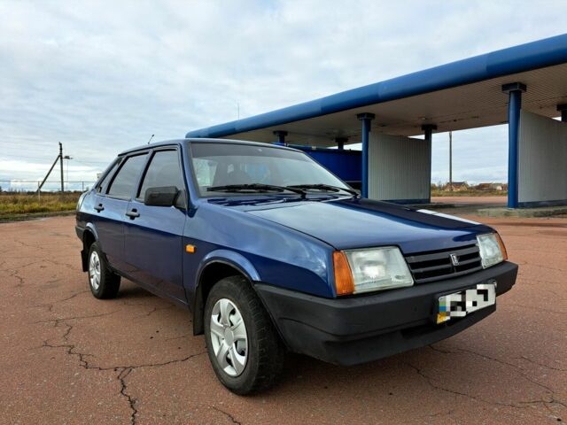 Синий ВАЗ 21099, объемом двигателя 0 л и пробегом 224 тыс. км за 2600 $, фото 2 на Automoto.ua