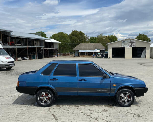 Синий ВАЗ 21099, объемом двигателя 1.6 л и пробегом 196 тыс. км за 2800 $, фото 3 на Automoto.ua