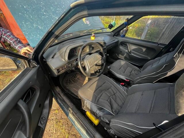 Зеленый ВАЗ 21099, объемом двигателя 1.5 л и пробегом 200 тыс. км за 1150 $, фото 3 на Automoto.ua