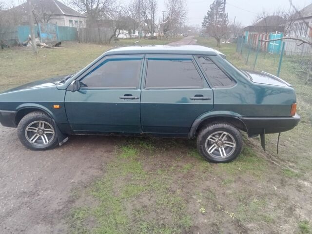 Зеленый ВАЗ 21099, объемом двигателя 1.5 л и пробегом 180 тыс. км за 1750 $, фото 3 на Automoto.ua