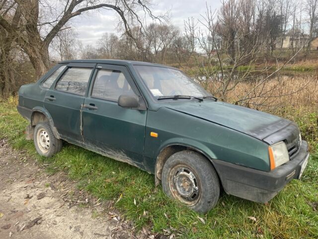 Зеленый ВАЗ 21099, объемом двигателя 1.6 л и пробегом 150 тыс. км за 428 $, фото 2 на Automoto.ua