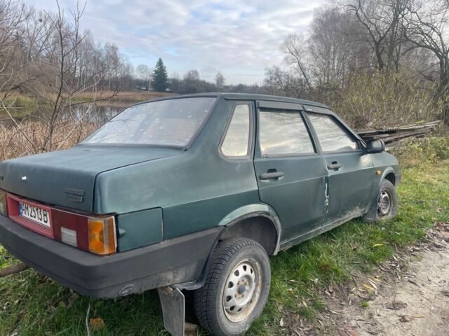 Зеленый ВАЗ 21099, объемом двигателя 1.6 л и пробегом 150 тыс. км за 428 $, фото 3 на Automoto.ua