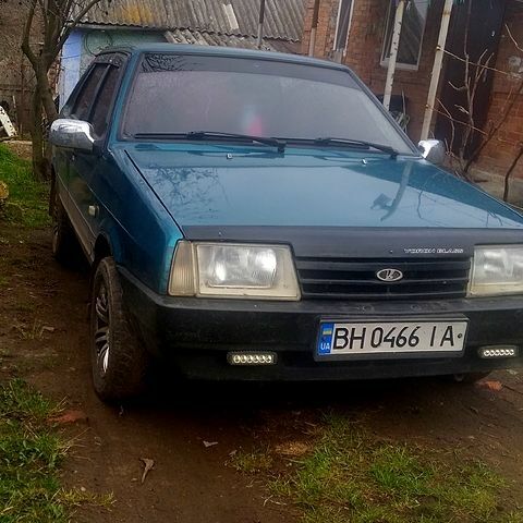 Зеленый ВАЗ 21099, объемом двигателя 1.5 л и пробегом 0 тыс. км за 800 $, фото 2 на Automoto.ua