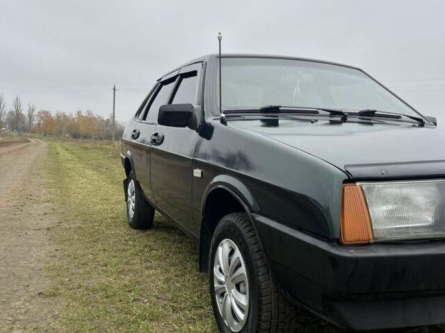 Зеленый ВАЗ 21099, объемом двигателя 1.5 л и пробегом 298 тыс. км за 1550 $, фото 1 на Automoto.ua