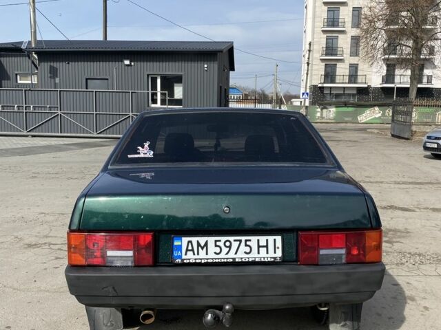 Зеленый ВАЗ 21099, объемом двигателя 1.5 л и пробегом 3 тыс. км за 2000 $, фото 3 на Automoto.ua