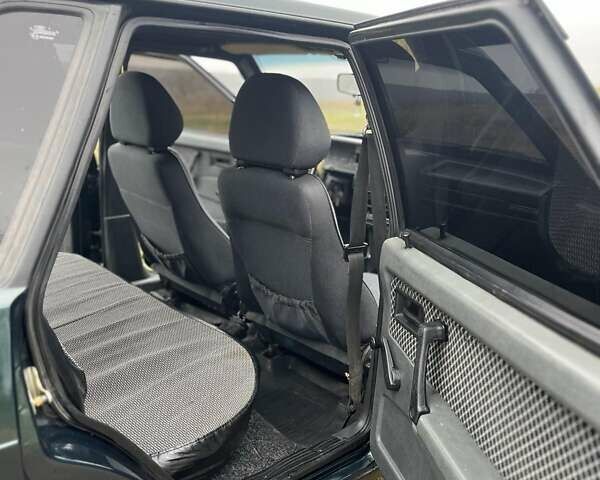 Зеленый ВАЗ 21099, объемом двигателя 1.5 л и пробегом 298 тыс. км за 1550 $, фото 4 на Automoto.ua