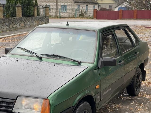 Зеленый ВАЗ 21099, объемом двигателя 1.5 л и пробегом 300 тыс. км за 700 $, фото 3 на Automoto.ua