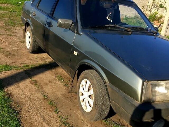 Зеленый ВАЗ 21099, объемом двигателя 1.5 л и пробегом 200 тыс. км за 1880 $, фото 2 на Automoto.ua