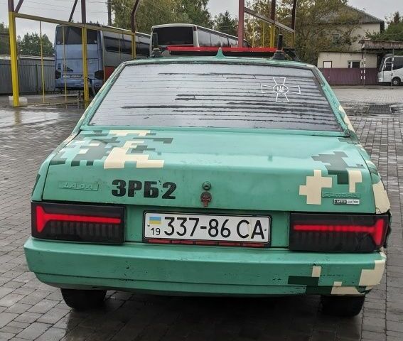 Зеленый ВАЗ 21099, объемом двигателя 1.5 л и пробегом 300 тыс. км за 850 $, фото 5 на Automoto.ua