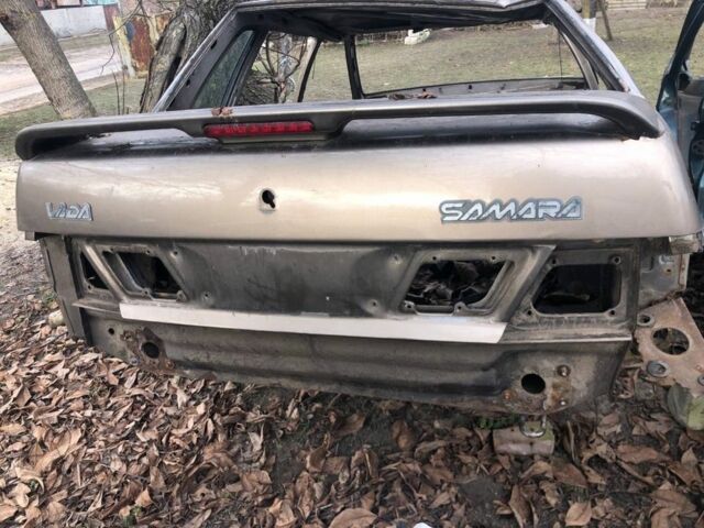 Зелений ВАЗ 21099, об'ємом двигуна 1.5 л та пробігом 185 тис. км за 190 $, фото 3 на Automoto.ua