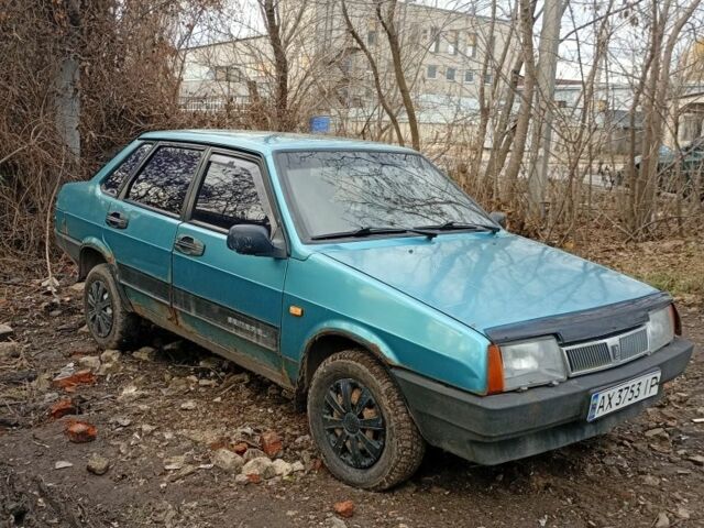 Зеленый ВАЗ 21099, объемом двигателя 0 л и пробегом 1000 тыс. км за 650 $, фото 2 на Automoto.ua